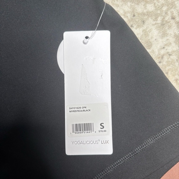 NWT Yogalicious Lux Black/Myristica 2pk Biker Shorts Size Small - Picture 8 of 8